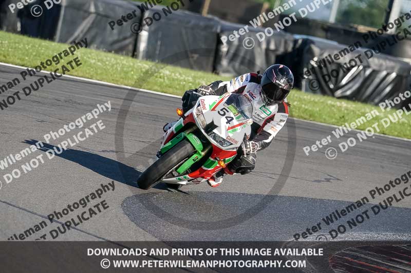 donington no limits trackday;donington park photographs;donington trackday photographs;no limits trackdays;peter wileman photography;trackday digital images;trackday photos